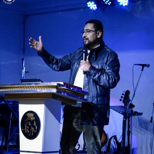 Pastor2