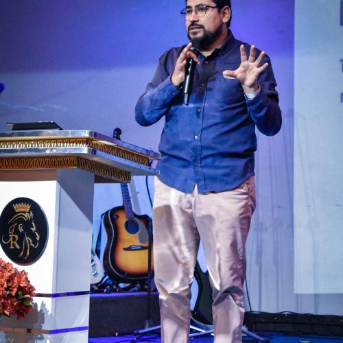 Pastor2